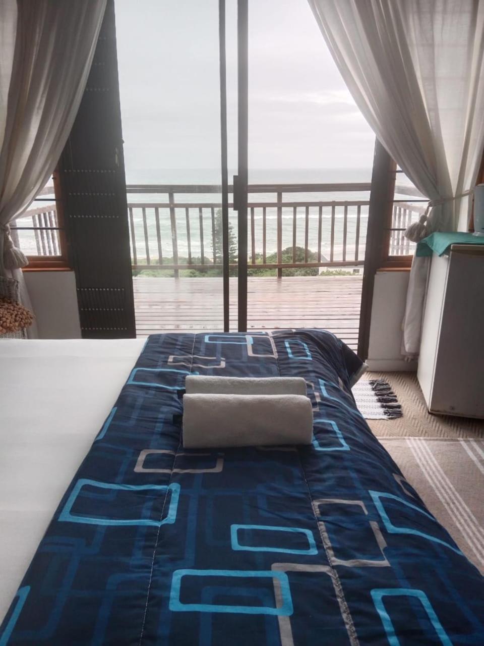 Bayview Guest House 아만짐토티 외부 사진
