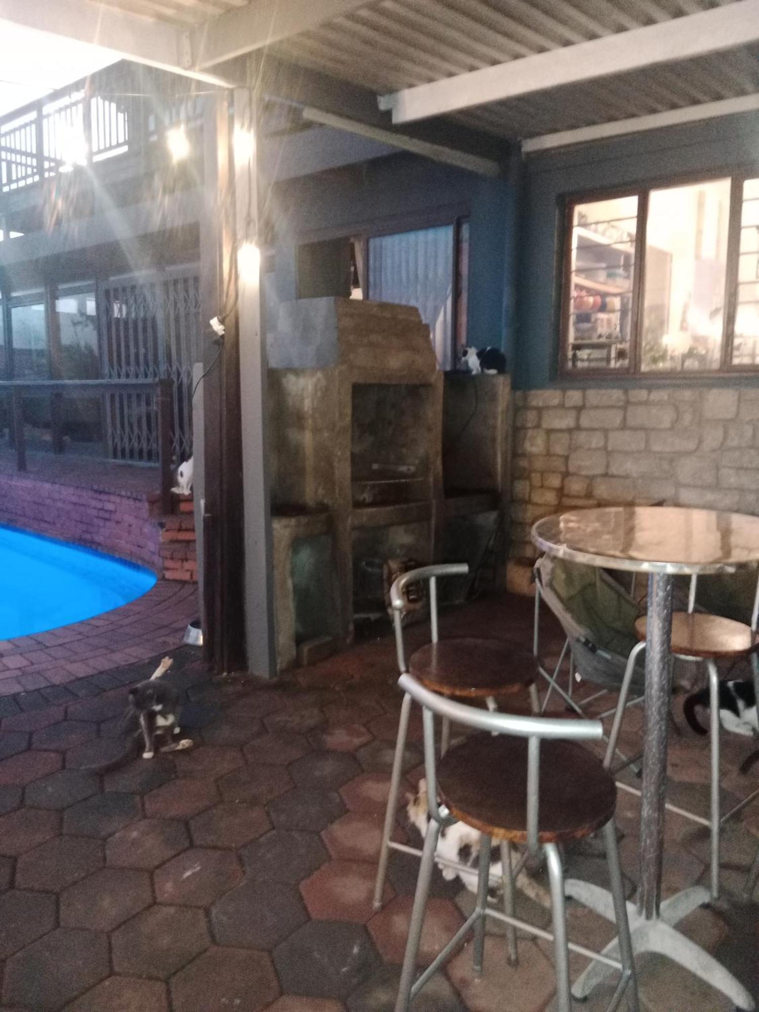 Bayview Guest House 아만짐토티 외부 사진